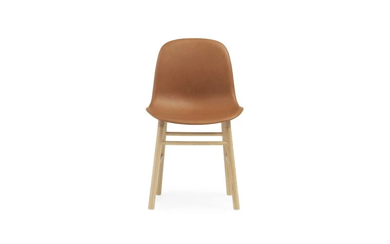 Normann Copenhagen Form Stuhl, Eiche - Brandyfarbenes Ultra-Leder 4 Normann Copenhagen Form Stuhl, Eiche - Brandyfarbenes Ultra-Leder – Bild 2