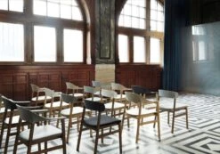 Normann Copenhagen Sessel Herit, Eiche – Weiß -Normann Copenhagen 1401 Normann Copenhagen Herit Chair Armchair Group 01 1