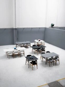 Normann Copenhagen Sessel Herit, Eiche Geräuchert – Weiß -Normann Copenhagen 1401 Normann Copenhagen Union Table Herit Chair Armchair 2018 01 2