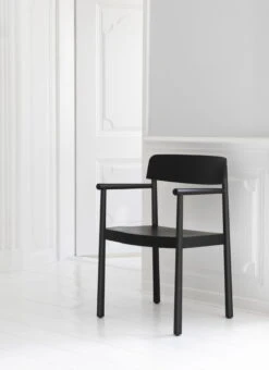 Normann Copenhagen Timb Sessel, Schwarz -Normann Copenhagen 2020 Timb Armchair Black 01