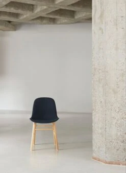 Normann Copenhagen Form Stuhl, Eiche - Synergy 16 -Normann Copenhagen 2021 Form Chair Oak Full Uph JA002 01 1