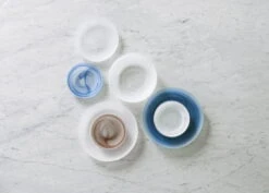 Normann Copenhagen Cosmic Glasteller, 21 Cm, Braun 13 Normann Copenhagen Cosmic Glasteller, 21 Cm, Braun -Normann Copenhagen 2022 Cosmic Plate White Brown Blue Group 01