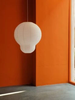 Normann Copenhagen Paralume Puff Bulb, Bianco -Normann Copenhagen 2022 Orange Edit Puff Lamp Bulb White role