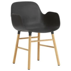 Normann Copenhagen Form Sessel, Schwarz/Eiche