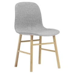 Normann Copenhagen Form Stuhl, Eiche - Synergy 16
