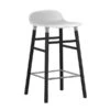 Normann Copenhagen Barhocker Form, 65 Cm, Weiß – Eiche Schwarz -Normann Copenhagen 56NCchairs iso HV