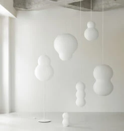 Normann Copenhagen Puff Bubble Leuchte 35 X 50 Cm -Normann Copenhagen 571400 01 11 EnvironmentImage 93b7bee774