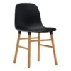 Normann Copenhagen Form Stuhl, Schwarz/Eiche