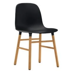 Normann Copenhagen Form Stuhl, Schwarz/Eiche