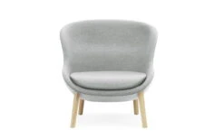 Normann Copenhagen Hyg Loungesessel, Niedrig, Eiche - Synergy 16 6 Normann Copenhagen Hyg Loungesessel, Niedrig, Eiche - Synergy 16 -Normann Copenhagen 603801 Hyg Lounge Chair Low Oak LDS16 02