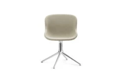 Normann Copenhagen Hyg Stuhl, Drehbar, Aluminium – Main Line Flax 20 -Normann Copenhagen 603978 Hyg Chair Swivel 4L Full Uph Alu MLF20 02