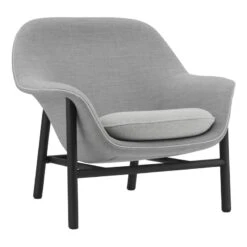 Normann Copenhagen Drape Loungesessel, Niedr., Remix 113 - Hallingdal 100-Eiche Sch