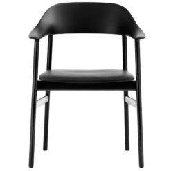 Normann Copenhagen Herit Sessel, Schwarze Eiche - Schwarzes Leder -Normann Copenhagen NormannCopenhagenherit tuoli kasinoja musta Spectrummusta