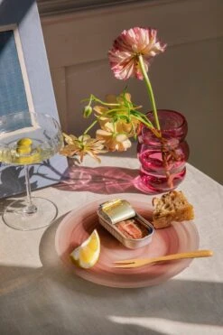 Normann Copenhagen Cosmic Glasteller, 21 Cm, Braun 10 Normann Copenhagen Cosmic Glasteller, 21 Cm, Braun -Normann Copenhagen Ruoka3 huhtikuu23