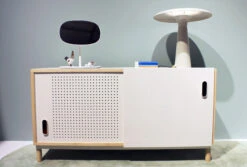 Anrichte Kabino Metall Holz Weiß / L 114 Cm - Normann Copenhagen 7 Anrichte Kabino Metall Holz Weiß / L 114 Cm - Normann Copenhagen -Normann Copenhagen anrichte kabino weiss madeindesign 203938 original