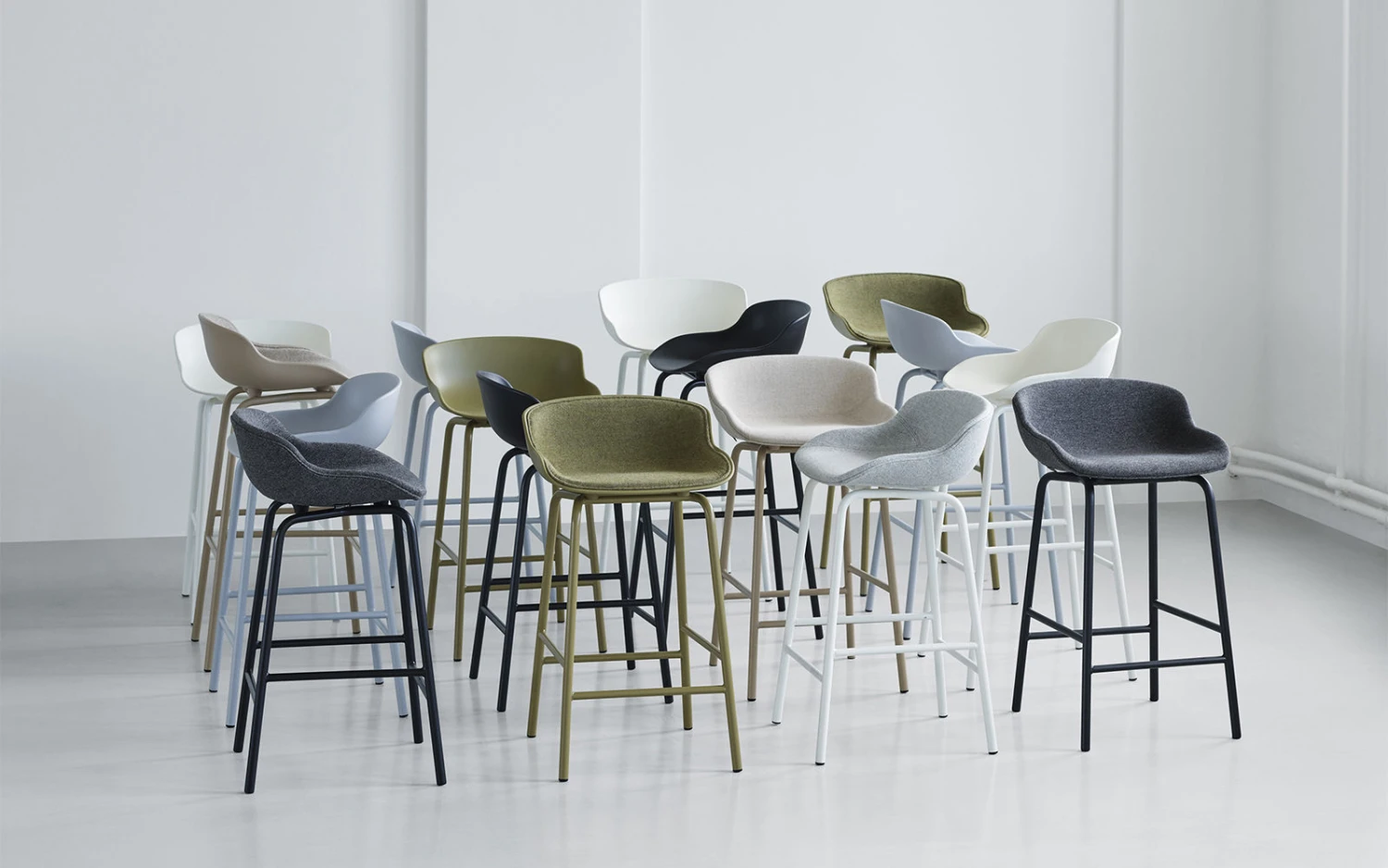 Barhocker Hyg Plastikmaterial Beige / H 75 Cm - Polypropylen - Normann Copenhagen 6 Barhocker Hyg Plastikmaterial Beige / H 75 Cm - Polypropylen - Normann Copenhagen – Bild 4