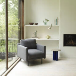 Beistelltisch Dit Stein Weiß / Marmor - Ø 40 X H 40 Cm - Normann Copenhagen -Normann Copenhagen beistelltisch dit weisser carrara marmor fuss sandfarben madeindesign 416929 original