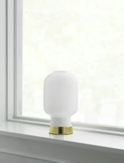 Normann Copenhagen Amp Tischlampe, Weiß / Messing -Normann Copenhagen normann copenhagen amp tischleuchte weiss 18