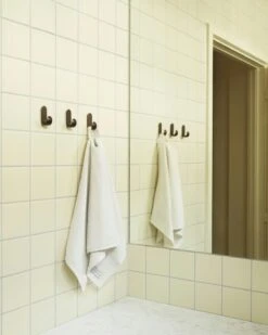 Normann Copenhagen Curve Mini Hooks - 2 Pcs, Matt Brown 9 Normann Copenhagen Curve Mini Hooks - 2 Pcs, Matt Brown -Normann Copenhagen normann copenhagen curve mini hooks 2 pcs matt black 6