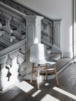 Normann Copenhagen Form Stuhl, Grau/Eiche -Normann Copenhagen normann copenhagen form stuhl weiss eiche 2 2