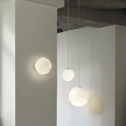 Pendelleuchte Bubba Glas Weiß / Ø 25 Cm - Normann Copenhagen -Normann Copenhagen pendelleuchte bubba o 25 cm weiss madeindesign 416934 original