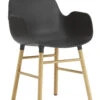 Sessel Form Plastikmaterial Schwarz Holz Natur / Stuhlbeine Aus Eiche - Normann Copenhagen 2 Sessel Form Plastikmaterial Schwarz Holz Natur / Stuhlbeine Aus Eiche - Normann Copenhagen -Normann Copenhagen sessel form schwarz eiche madeindesign 235612 original