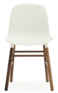 Stuhl Form Plastikmaterial Weiß Holz Natur / Stuhlbeine Aus Nussbaum - Normann Copenhagen -Normann Copenhagen stuhl form weiss nussbaum madeindesign 235789 original